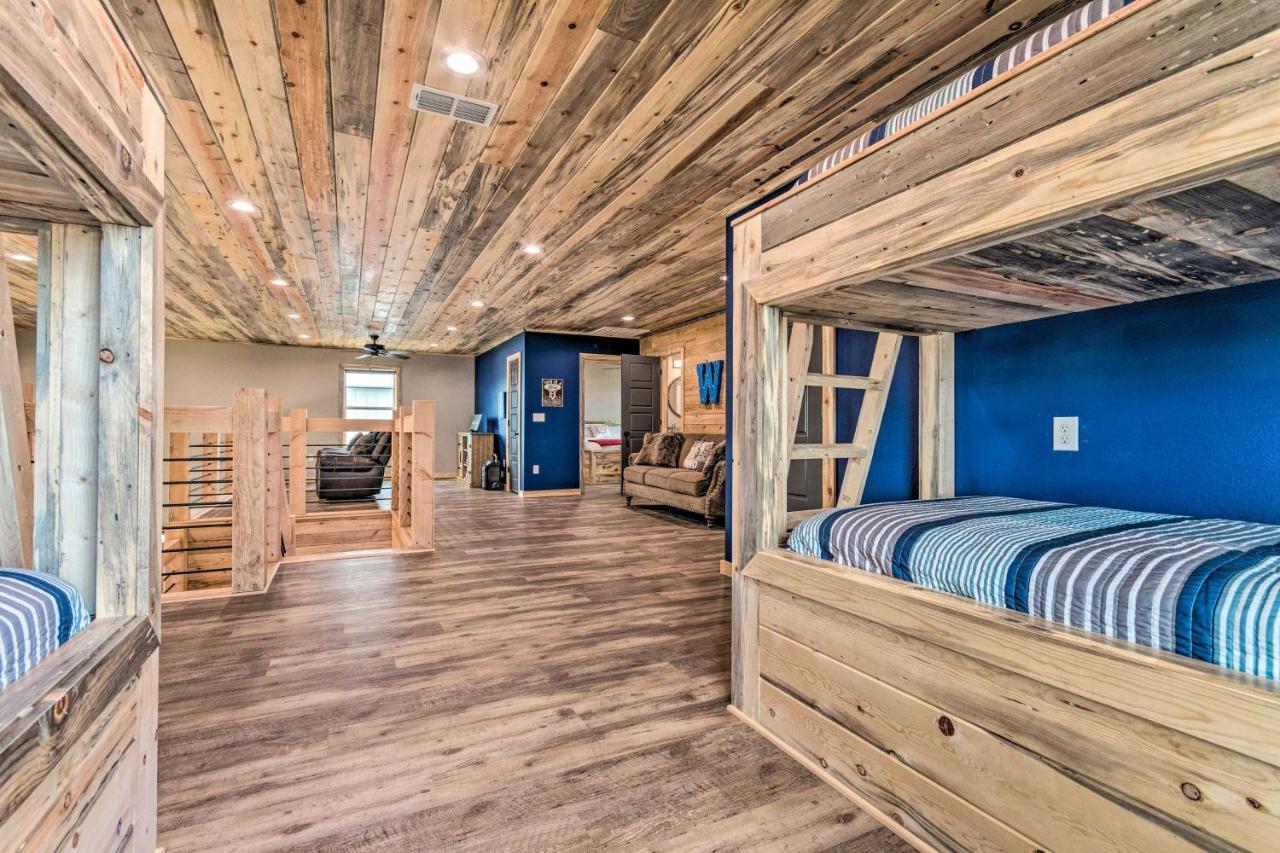 Upscale Riverfront Home With Beach And Fire Pit! Glenwood Eksteriør billede