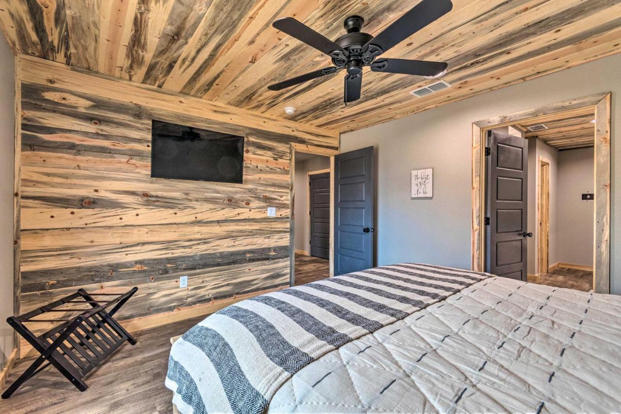 Upscale Riverfront Home With Beach And Fire Pit! Glenwood Eksteriør billede